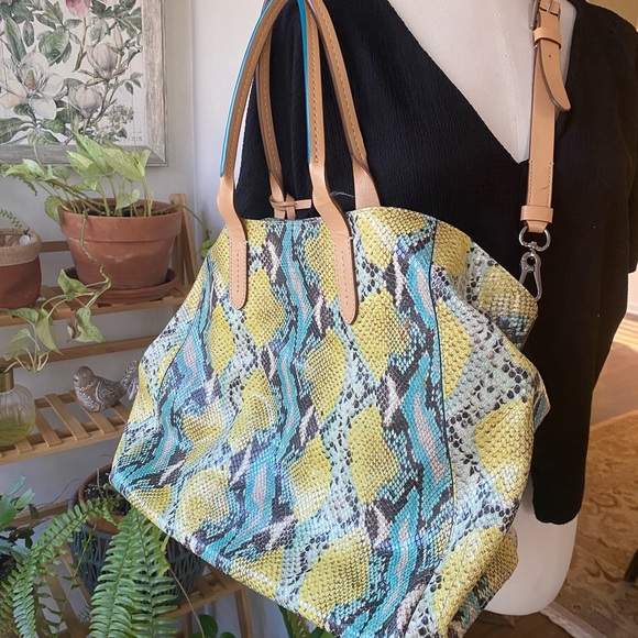 Cole Haan crossbody snake bag - Picture 2 of 14